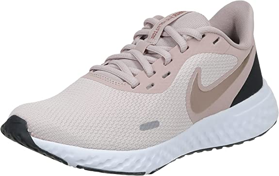 Nike Women's Revolution 5 Running Shoe